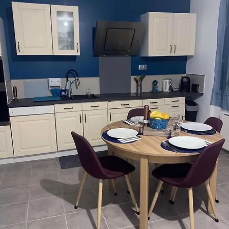 Prázdninový dům Maison Cosy Centre De Nîmes