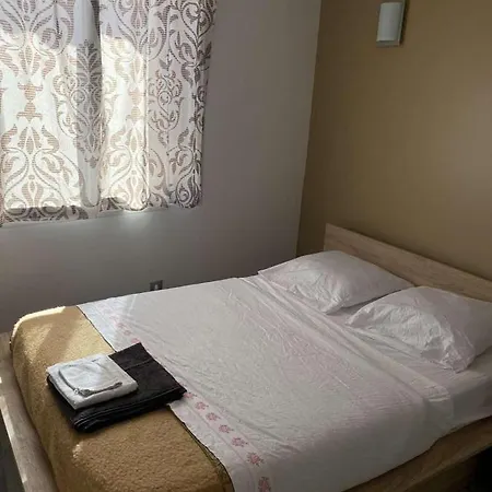 Holiday home Maison Cosy Centre De Nimes